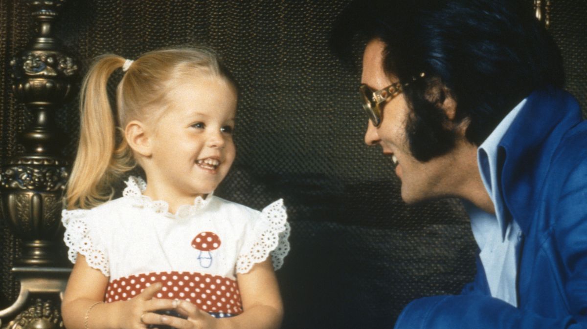 Fotky ze života Lisy Marie Presleyové. Dceři krále Elvise se zastavilo srdce